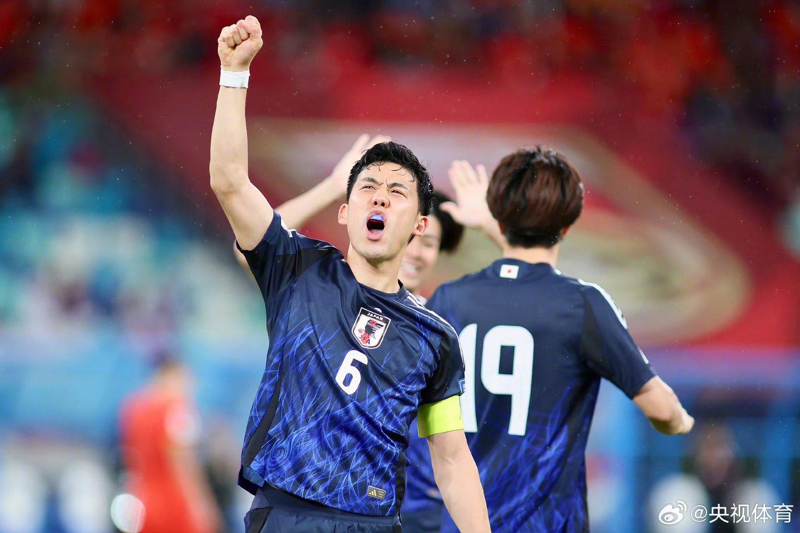 日本队绝杀葡萄牙队,梁靖崑点燃赛场 日本队绝杀葡萄牙队,梁靖崑点燃赛场