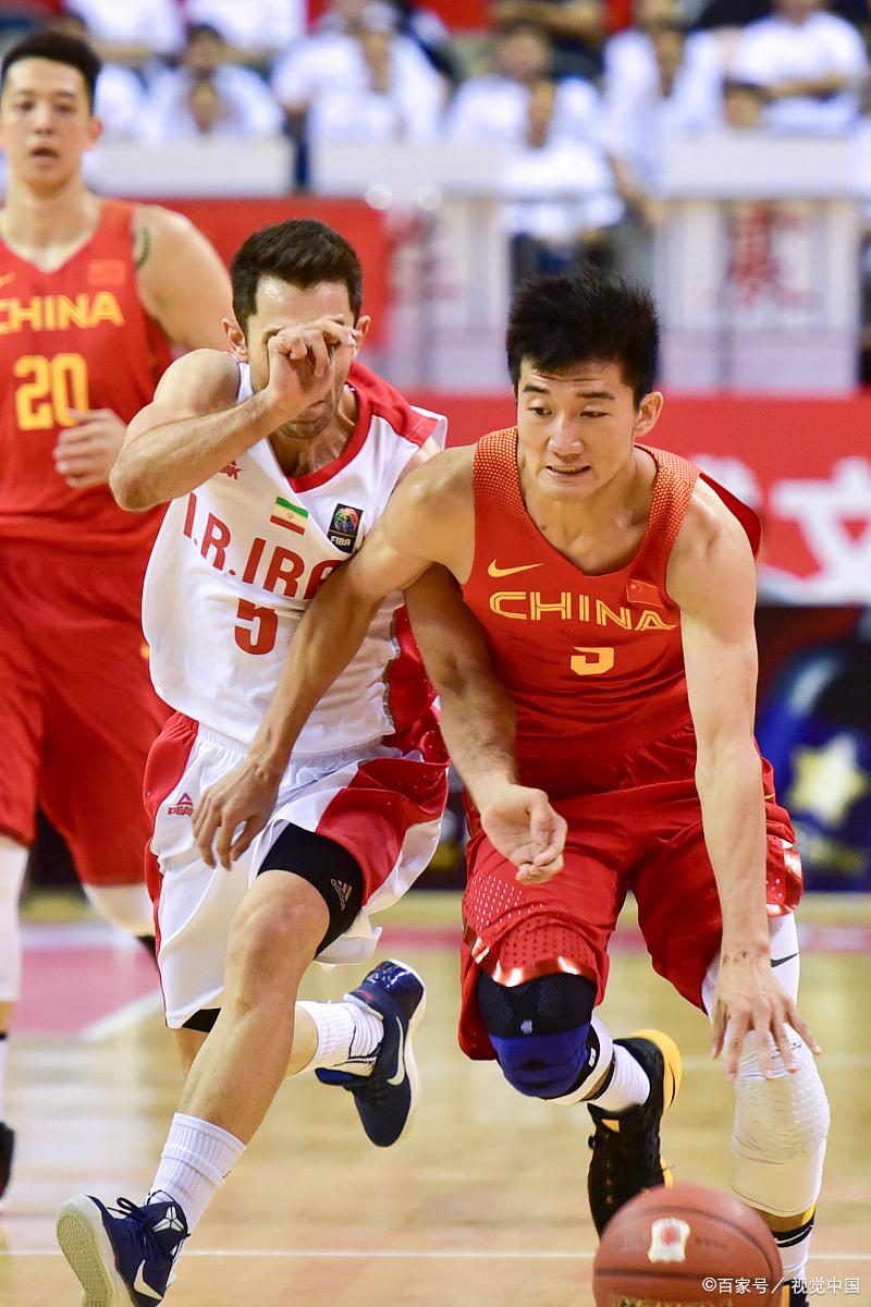 骑士险胜广东队,孙铭徽点燃赛场 骑士险胜广东队,孙铭徽点燃赛场