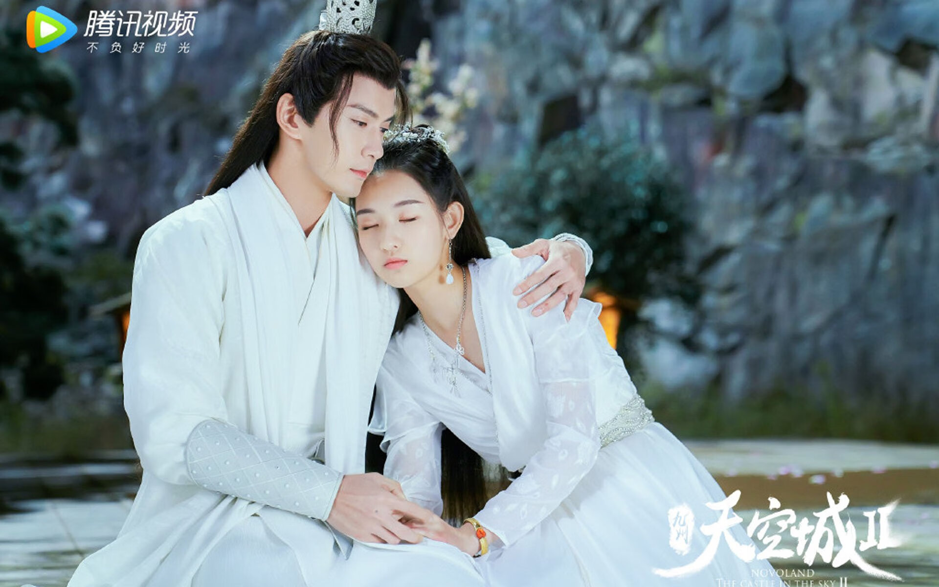 石油资本绞杀诺坎普，加克波向巴萨全体前锋示范有效进攻