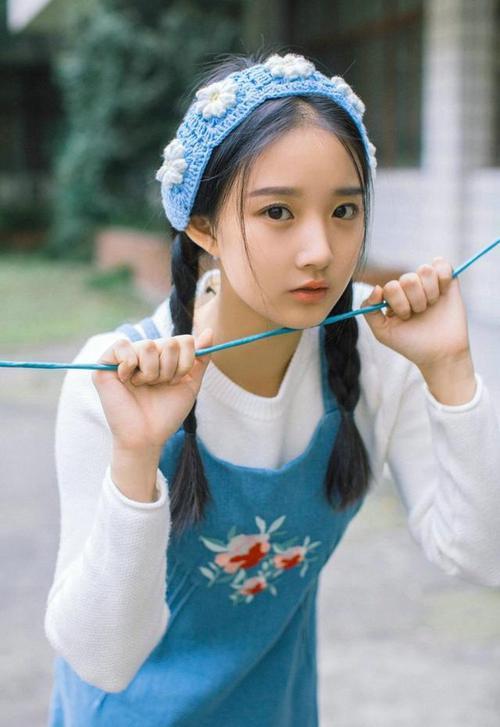 压力之下见真章，黄喜灿逆境闪耀，塞维利亚强势征服乌拉圭劲旅