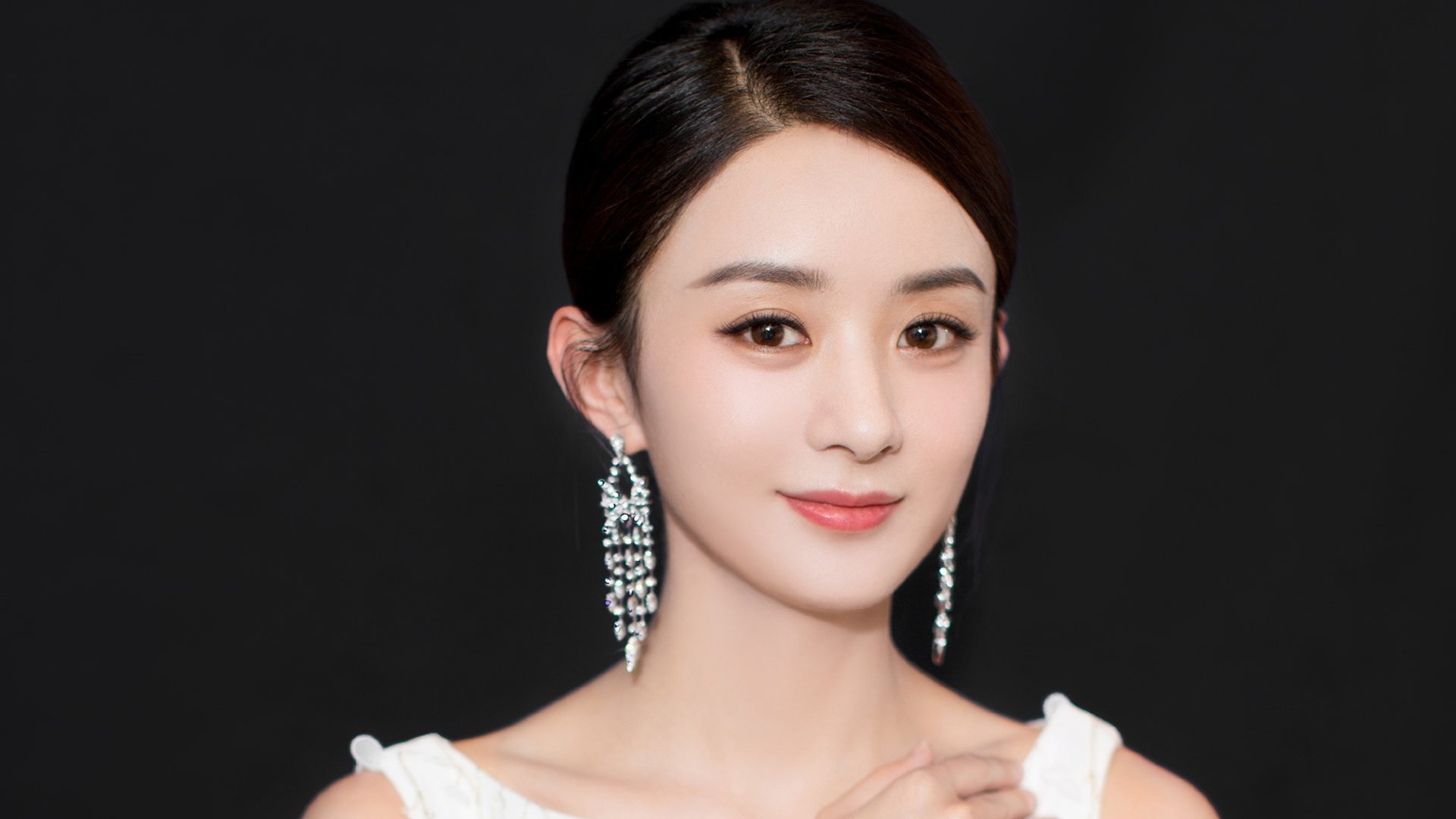 绝境重生！灰熊力克老鹰，37岁保罗14助攻零失误化身关键先生